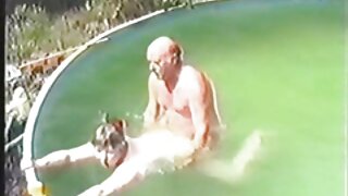 خوبصورت سنہرے بالوں  ...