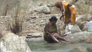 سنہرے بالوں والی کاک ...